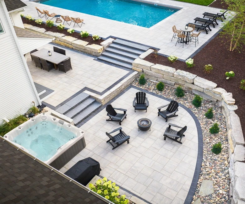 gallery_image_2025_CMC_LS_Social_Post_Image_Discover_Grand_in_Allure_7.jpg