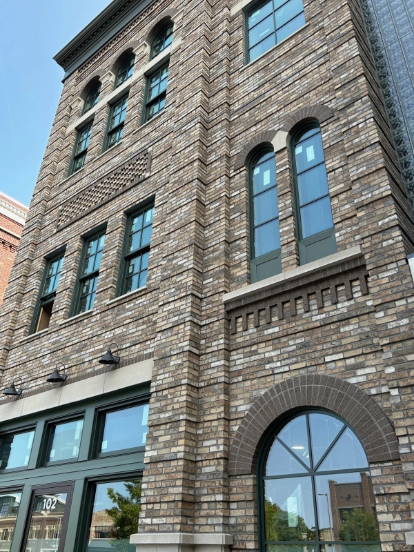 https://beldenae.com/uploads/Ada_Village_Belden_Brick_Blend_Yukon_%2B_Alamo_%2B_8621_Accent_%282%29.jpg