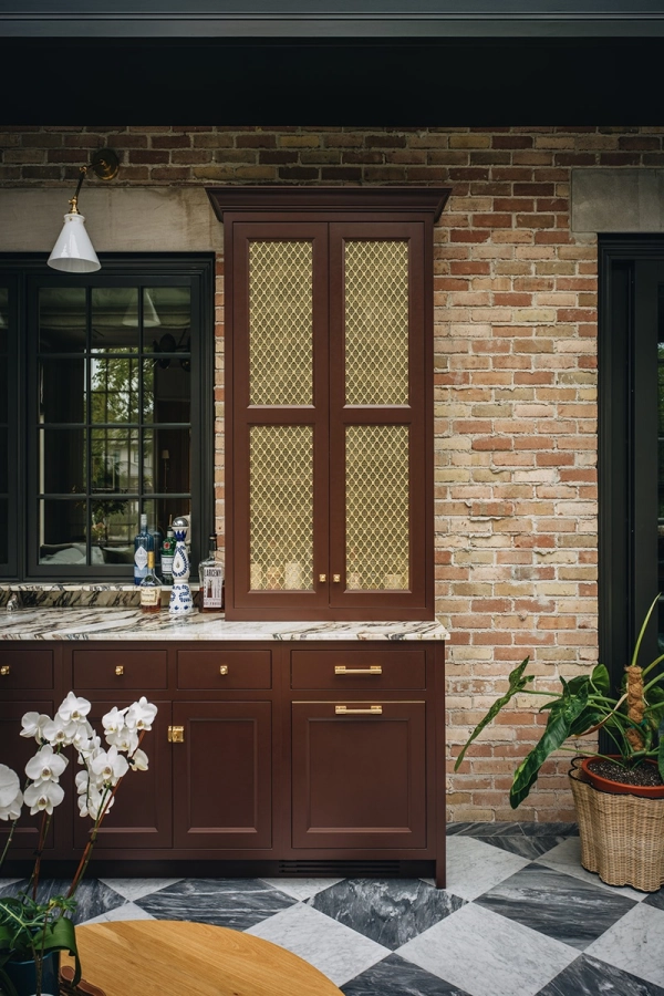https://beldenae.com/uploads/revBelden_-_custom_blend_Miner_residence_stoffer_photography_LowRes_3.jpg